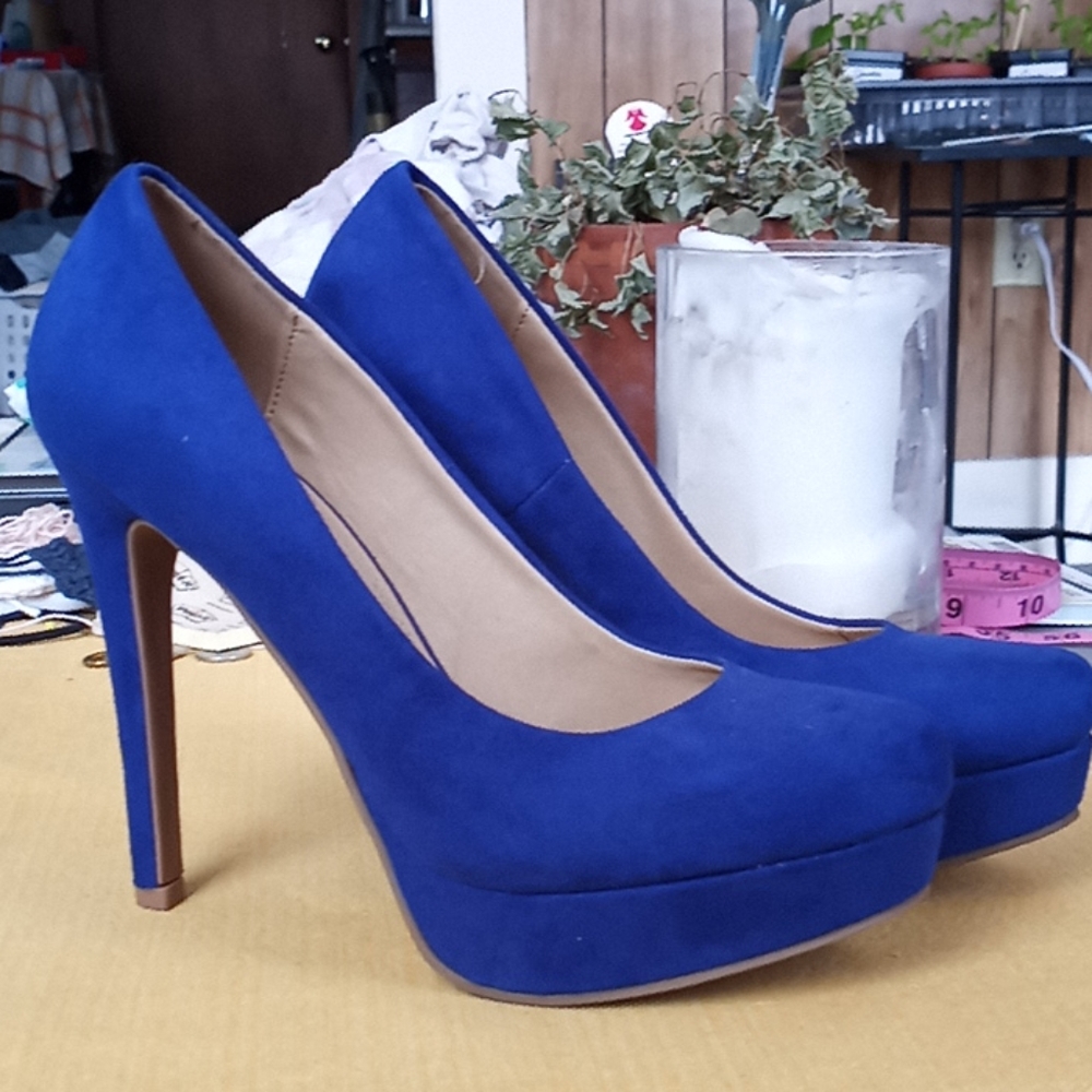 Blue Chinese Laundry high heels